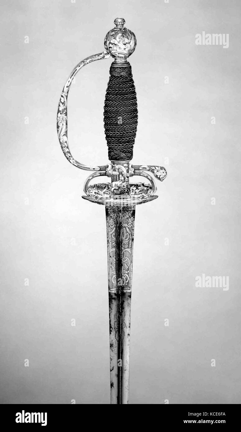 Smallsword, caratterizzate per il 1755-56, Strasburgo, Francese, Strasburgo, argento, oro e legno, acciaio, L. 37 1/8 in. (94,3 cm); L. di Foto Stock