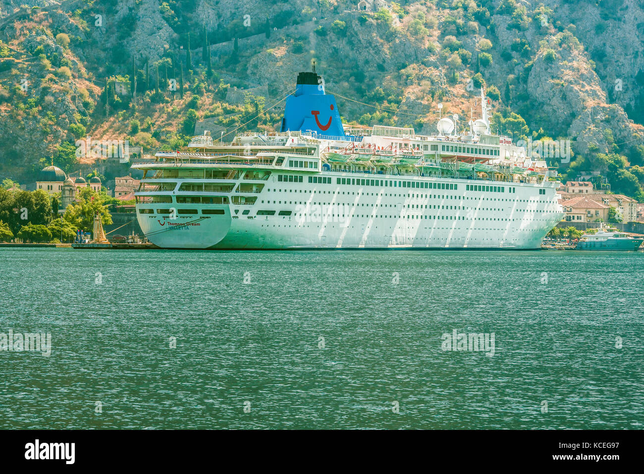 Kotor, Montenegro - agosto 24, 2017: crociera sulla banchina di Kotor. Foto Stock