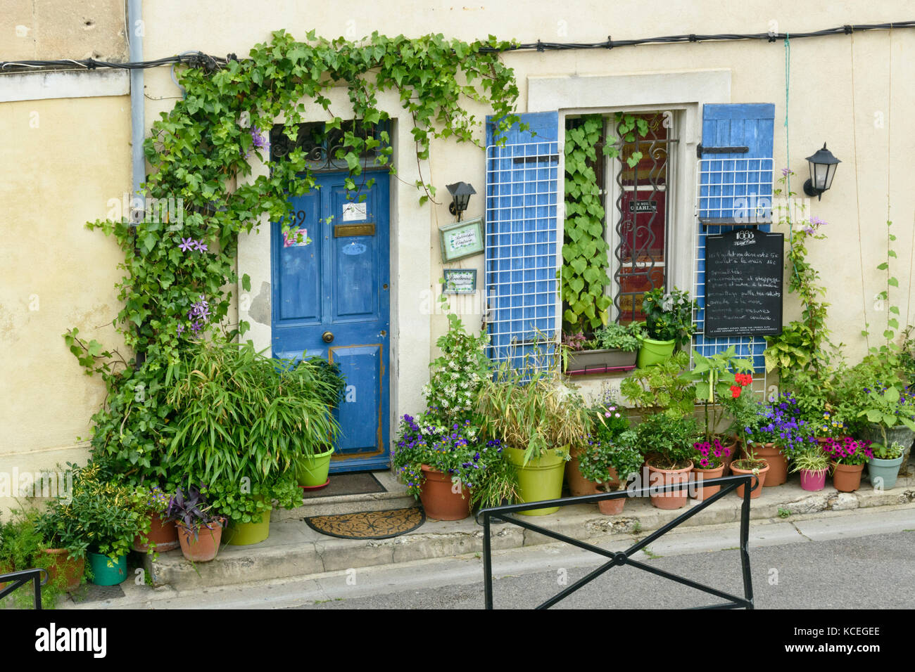 Contenitore giardino, Arles, Francia Foto Stock