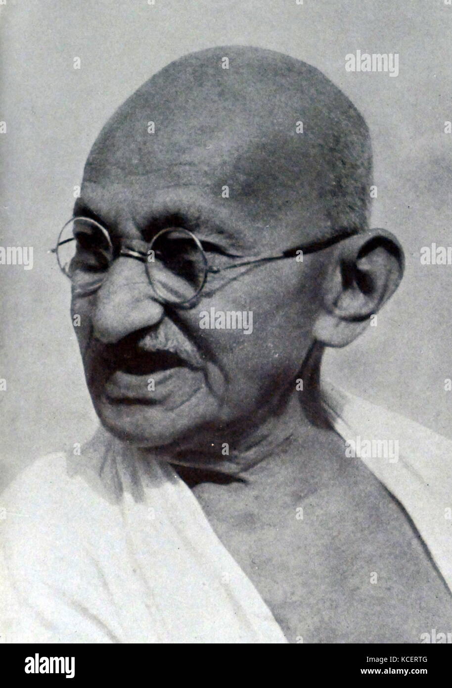 Mohandas Karamchand Gandhi (2 ottobre 1869 - 30 gennaio 1948). Leader preminente dell'Indiano movimento di indipendenza in British-governata in India. Impiegando sulla disobbedienza civile, Gandhi India led all indipendenza e ispirato i movimenti per i diritti civili e la libertà in tutto il mondo. Foto Stock