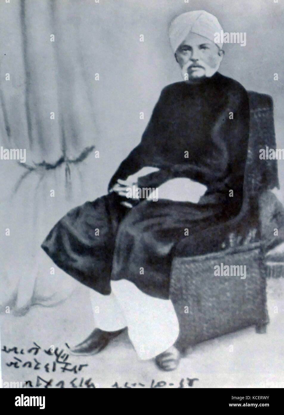 Uttamchand Karamchand Gandhi (1822-1885)noto anche come Kaba Gandhi era una figura politica a Porbandar. Ha servito come primo ministro di Stato Porbandar, Dewan di Rajkot e Bikaner. Egli è stato il padre del Mahatma Gandhi (padre della nazione) e Laxmidas Karamchand Gandhi. Foto Stock