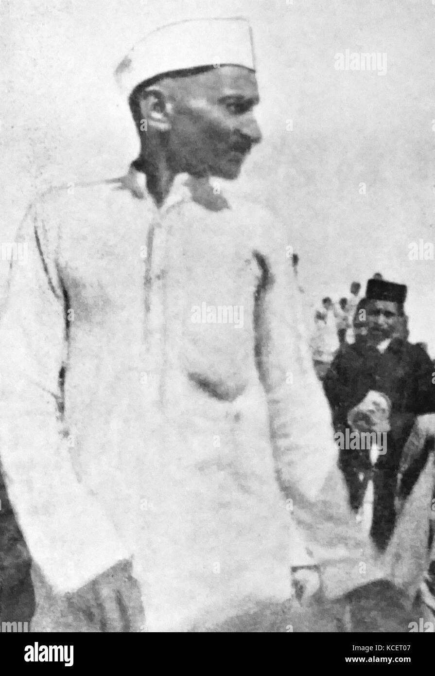 Mohandas Karamchand Gandhi nel 1921. Gandhi (2 ottobre 1869 - 30 gennaio 1948), è stato il leader preminente dell'Indiano movimento di indipendenza in British-governata in India. Impiegando sulla disobbedienza civile, Gandhi India led all indipendenza e ispirato i movimenti per i diritti civili e la libertà in tutto il mondo. Foto Stock