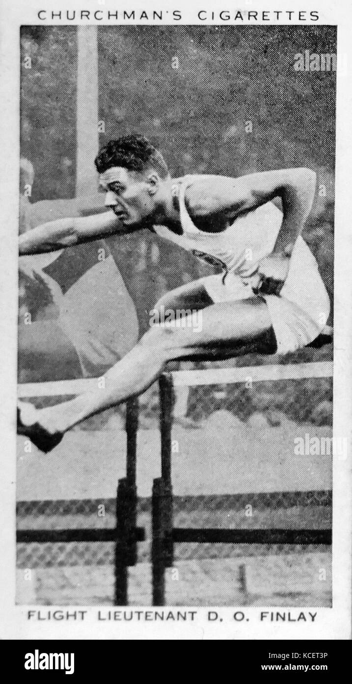 Gruppo capitano Donald 'l' Osborne Finlay, (1909 - 1970). British atleta e Royal Air Force Officer. ha rappresentato la Gran Bretagna in tre Olimpiadi sia di pre- e post-Seconda Guerra Mondiale. Rientrato al 1936 Olimpiadi di estate tenutasi a Berlino, in Germania dove ha migliorato per vincere la medaglia d'argento nei 110 metri ostacoli. Foto Stock