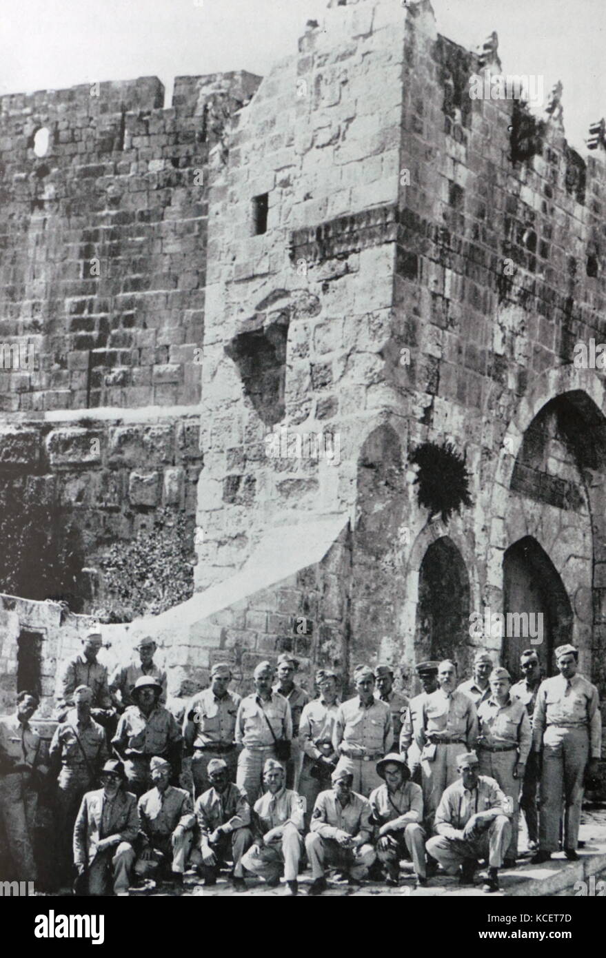 Gruppo di noi soldati dell esercito Visita Gerusalemme durante la Seconda Guerra Mondiale circa 1943 Foto Stock