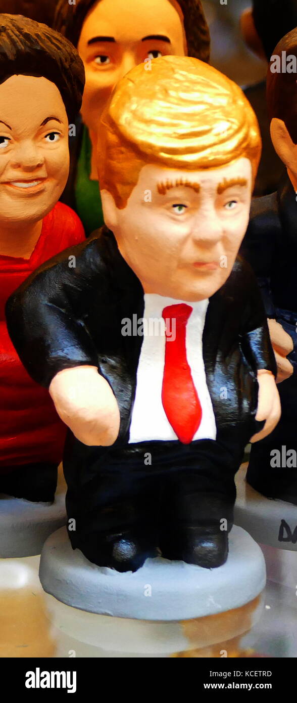 Statuetta di ceramica di Donald Trump (nato il 14 giugno 1946), di un imprenditore americano e politico. Il presidente degli Stati Uniti Foto Stock