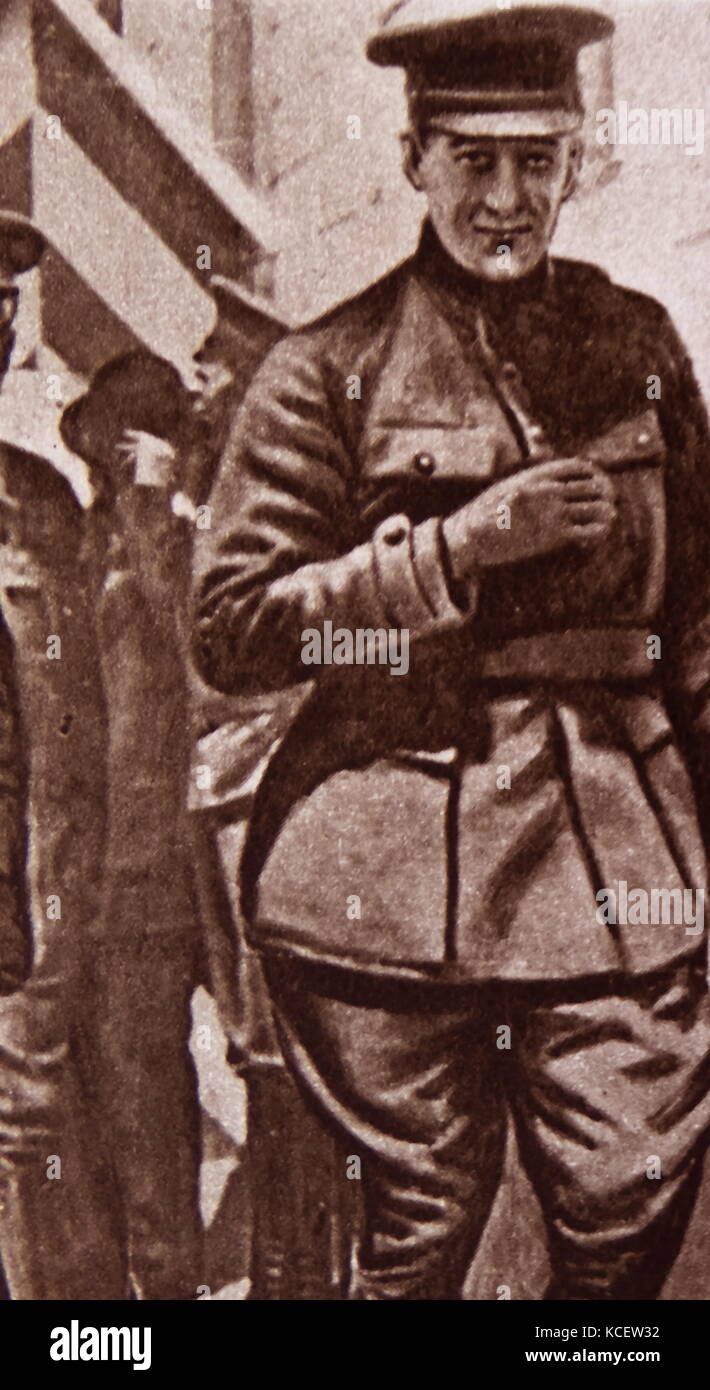 Alexander Kerensky (1881 - 1970), russo giurista e politico che ha servito come secondo il primo ministro russo dell'governo provvisorio, (luglio fino a novembre 1917. Un leader del moderato-socialista Trudoviks fazione del socialista partito rivoluzionario Kerensky era una chiave a livello politico la figura nella rivoluzione russa del 1917. Il 7 novembre, il suo governo fu rovesciato da Vladimir Lenin-led bolscevichi nella Rivoluzione di Ottobre. Egli trascorse il resto della sua vita in esilio Foto Stock