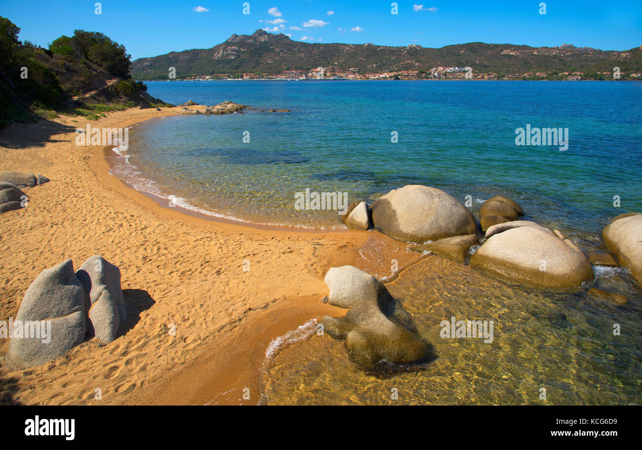 Una vista della Cala Ginepro spiaggia della Costa Smeralda, Sardegna, Italia Foto Stock