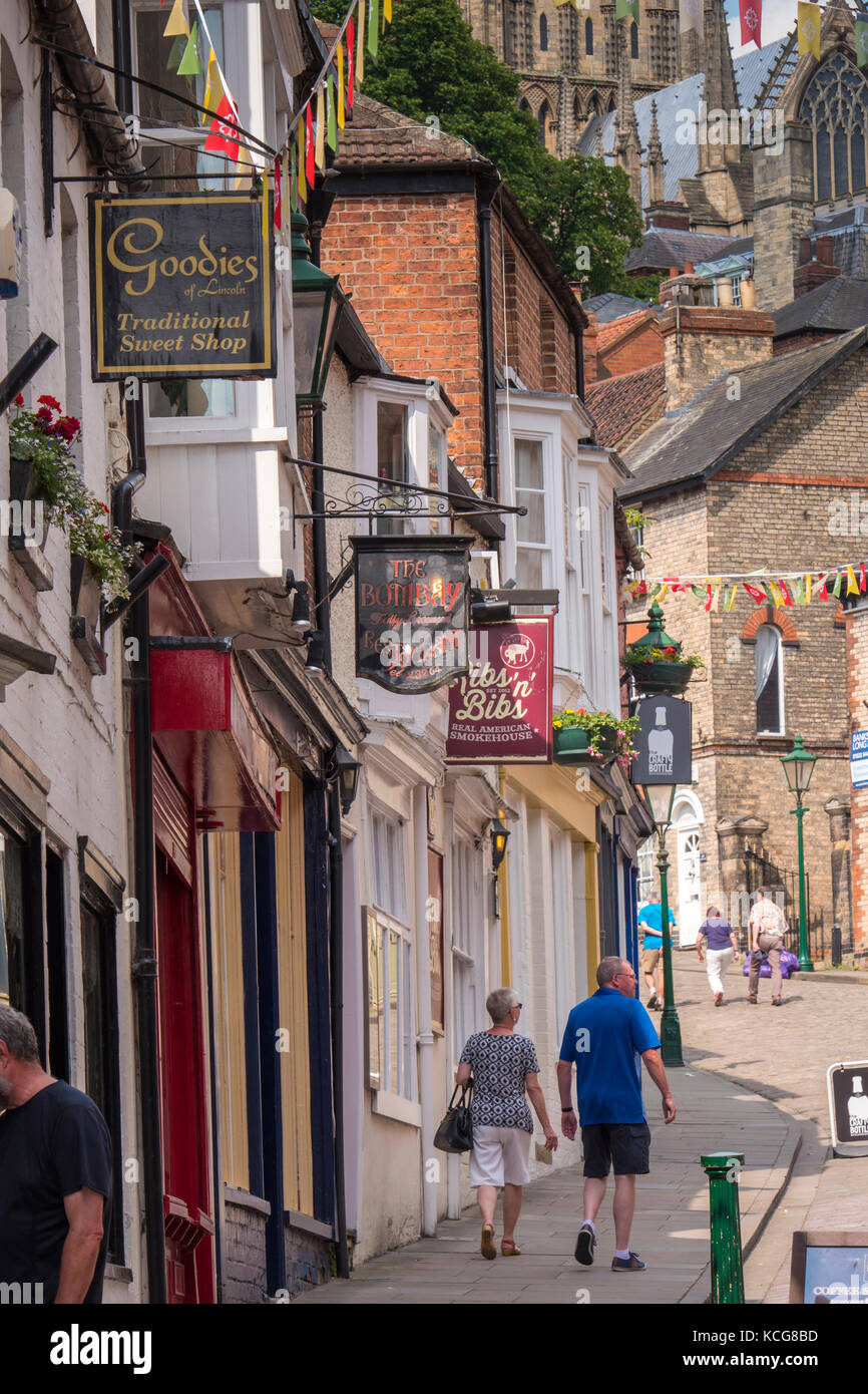 Cattedrale di Lincoln dalla ripida collina Lincoln Lincolnshire Inghilterra Foto Stock