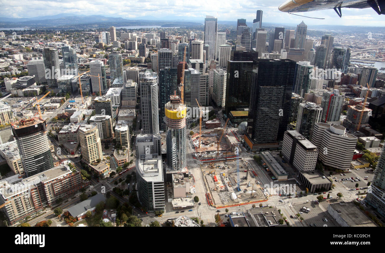 Vista aerea di Seattle dal tettuccio di Denny Park guardando verso sud per la settima e ottava avenue a Bell Street, di fronte al Blanchard Street & Lenora Street, STATI UNITI D'AMERICA Foto Stock