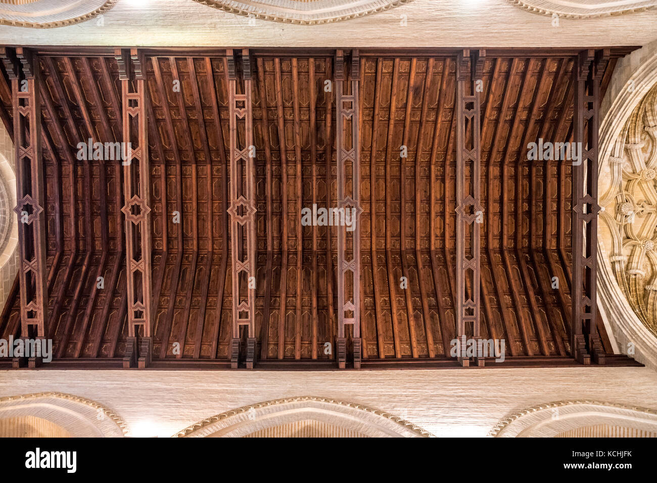 Soffitto in legno della chiesa di San Dionisio a Jerez de la Frontera, Andalusia, Spagna Foto Stock