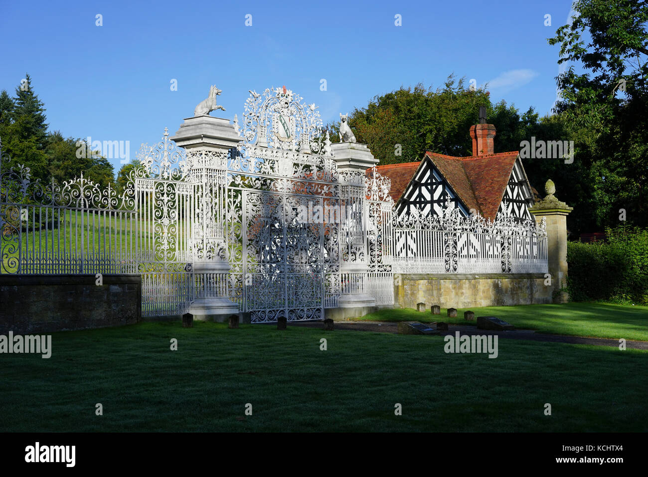 Chirk Castle gates e lodge,Chirk,north Wales, Regno Unito. Foto Stock