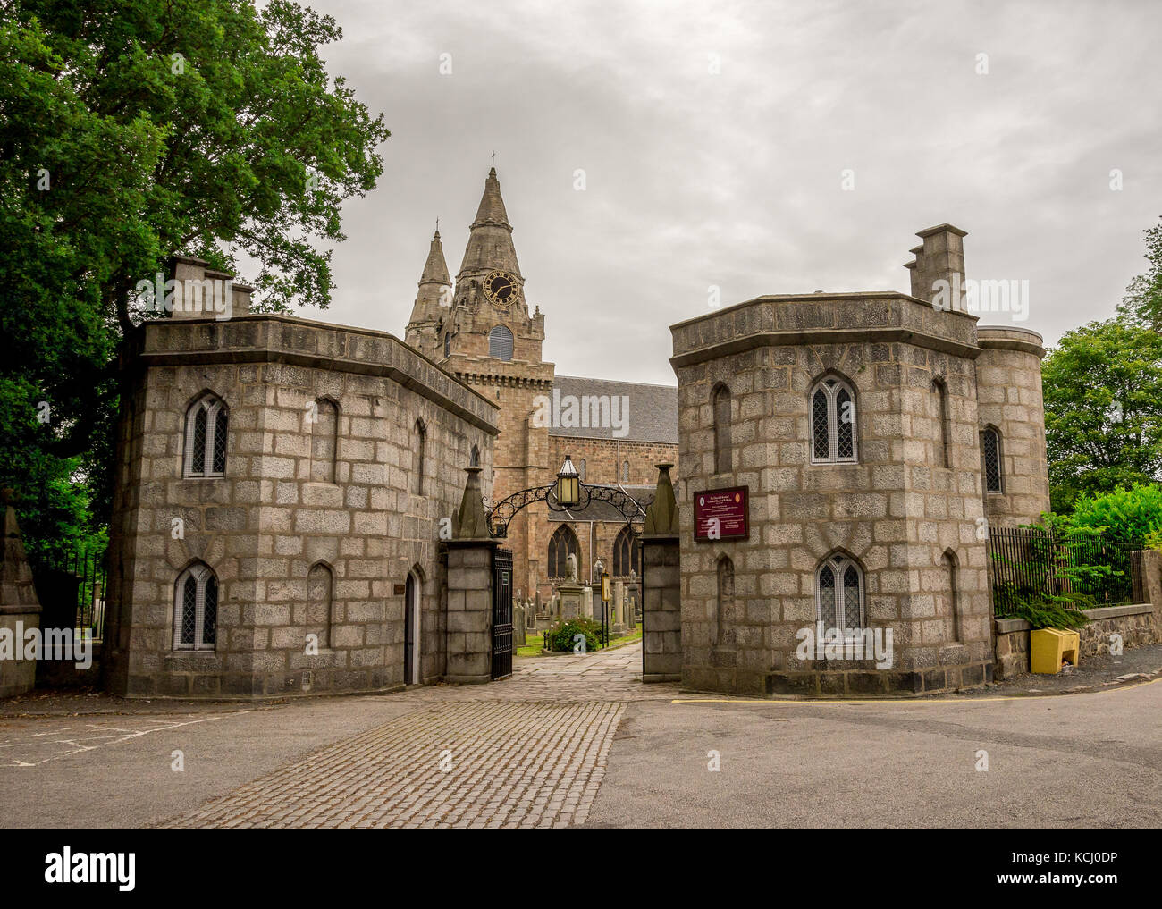 Porta di ingresso a st machar cattedrale nella città di Aberdeen, Scozia Foto Stock