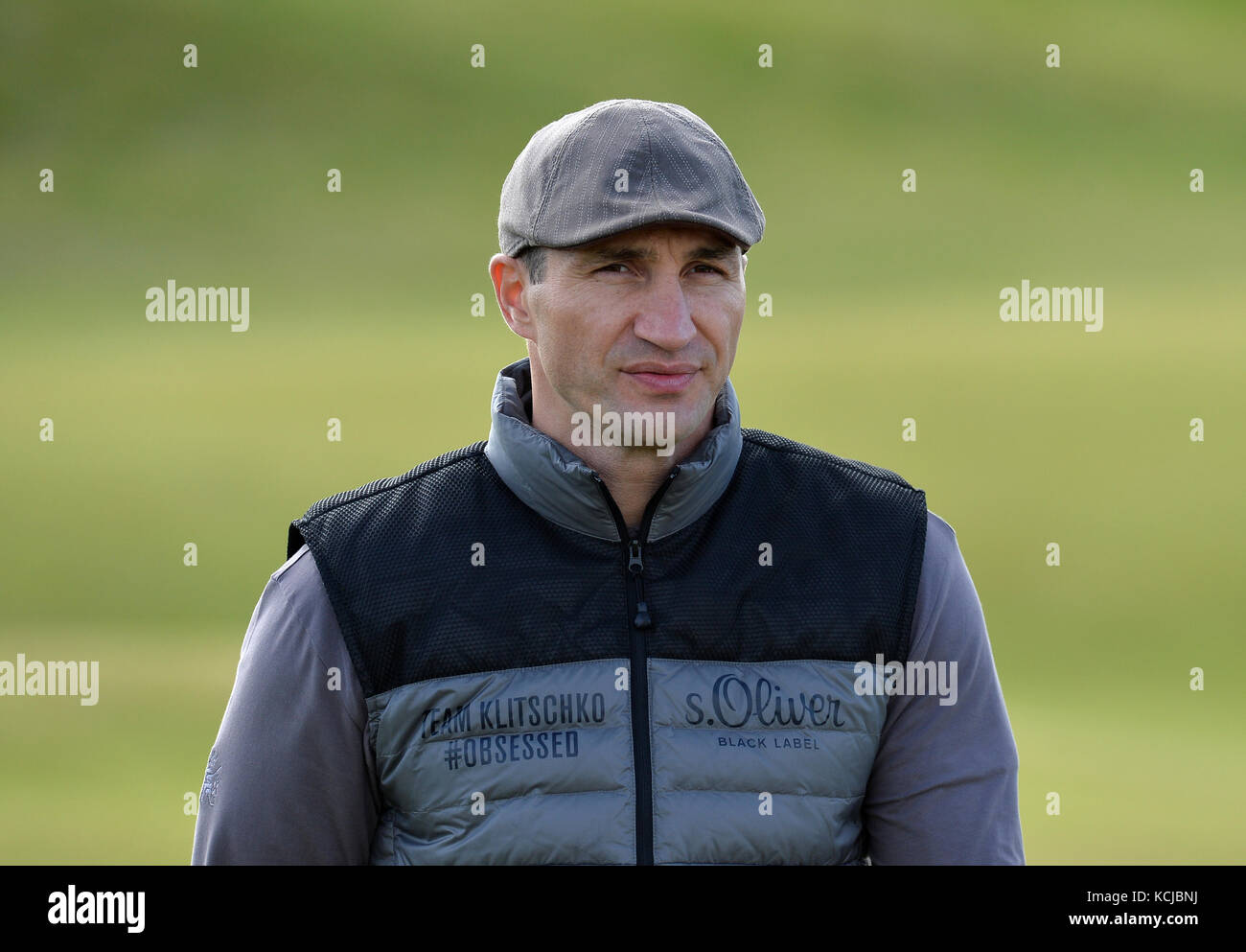 Wladimir Klitschko durante il giorno uno del Alfred Dunhill Links Championship a St Andrews. Foto Stock