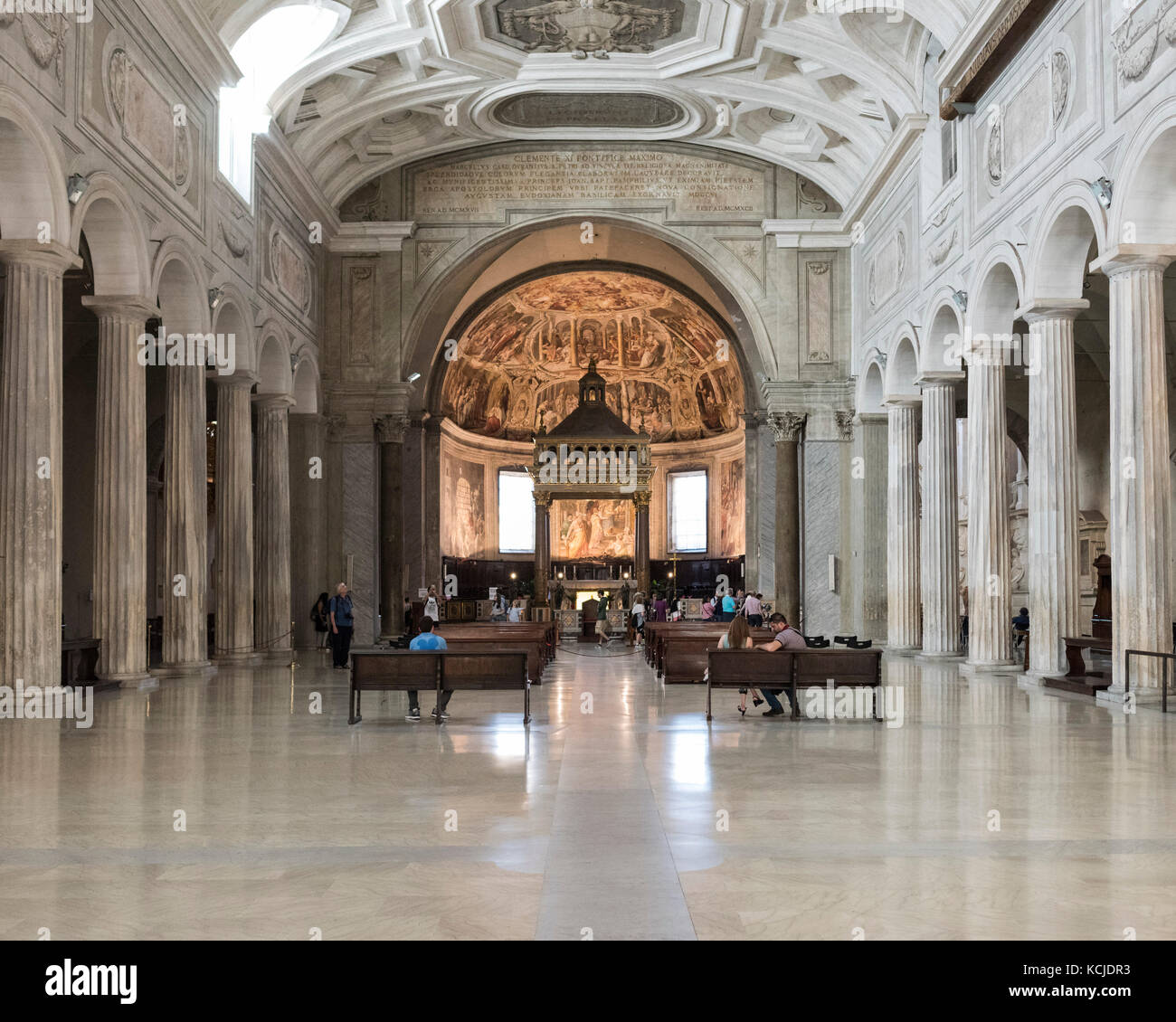 Roma. L'Italia. Interno della Basilica di San Pietro in Vincoli (San Pietro in Catene). Foto Stock