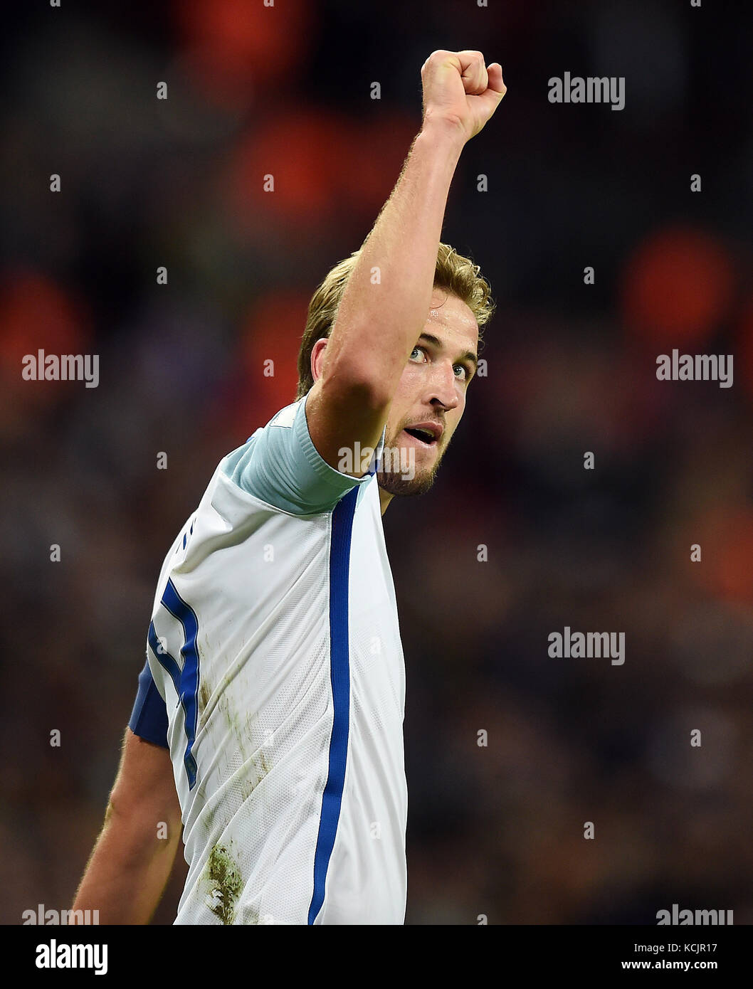 HARRY KANE DI INGHILTERRA INGHILTERRA CELEBRAT V SLOVENIA lo stadio di Wembley a Londra Inghilterra 05 Ottobre 2017 Foto Stock
