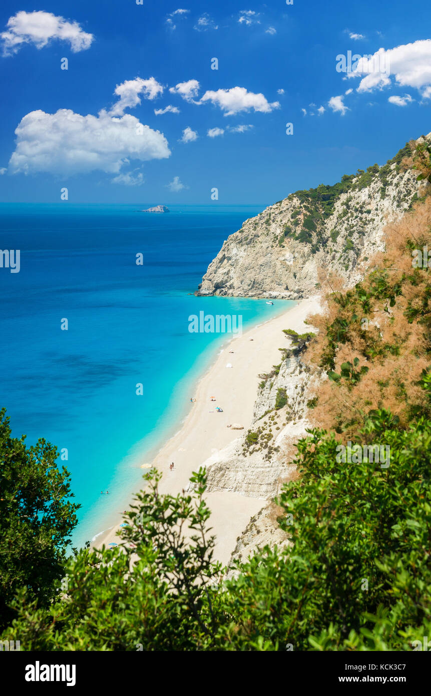 Egremni beach, Lefkada Island, Grecia. Ampia e lunga spiaggia con acque turchesi sull'isola di Lefkada in Grecia Foto Stock