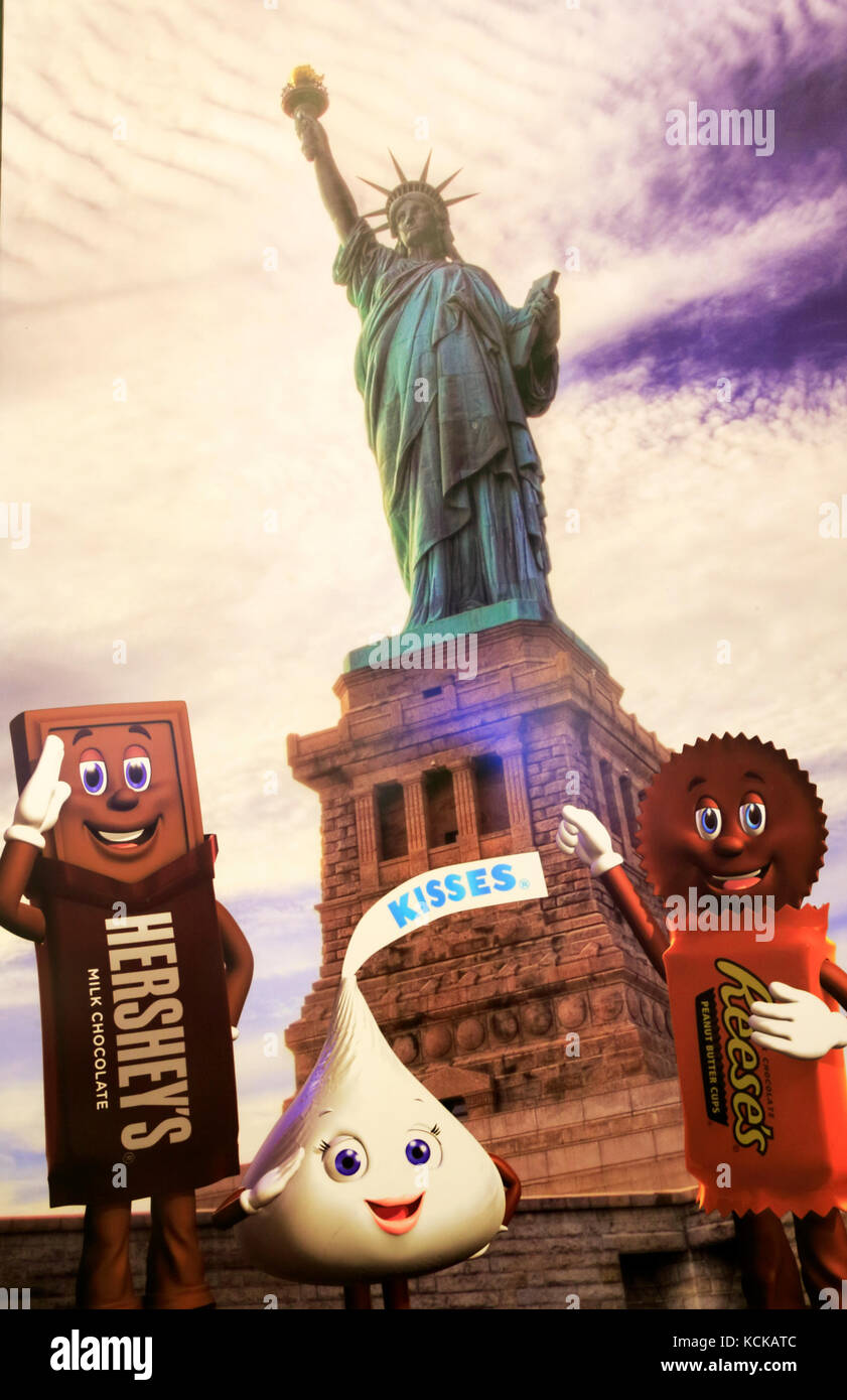Hershey al cioccolato di figure in da della Grande Muraglia foto.Hershey's Chocolate World.Hershey.Derry Township.Pennsylvania.USA Foto Stock