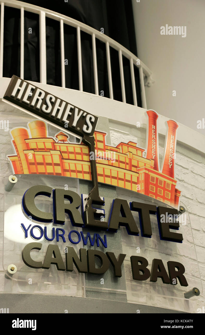 Segno di creare il proprio candy bar workshop a Hershey's Chocolate World.Derry Township.Pennsylvania.USA Foto Stock