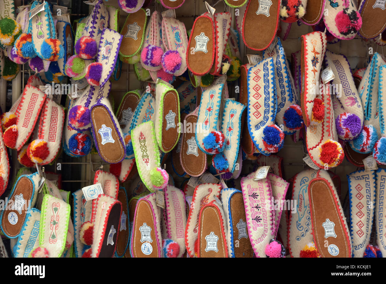 Pantofole greche immagini e fotografie stock ad alta risoluzione - Alamy