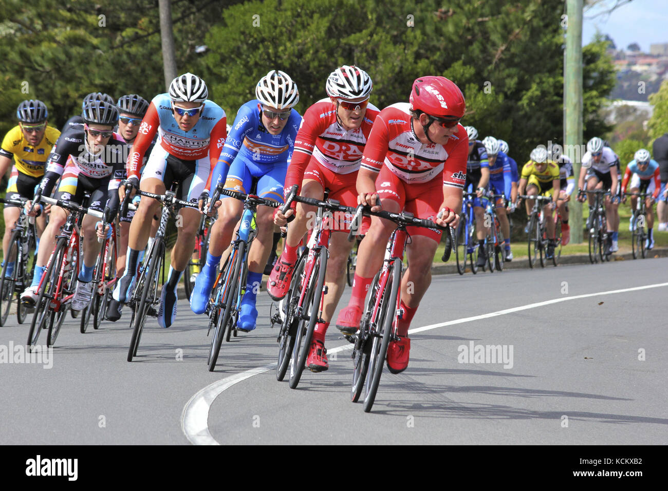 Tour della corsa ciclistica della Tasmania, concorrenti nel Devonport criterium, una gara di strada a circuito chiuso, una delle quattro incluse nel Tour per fare l'overal Foto Stock