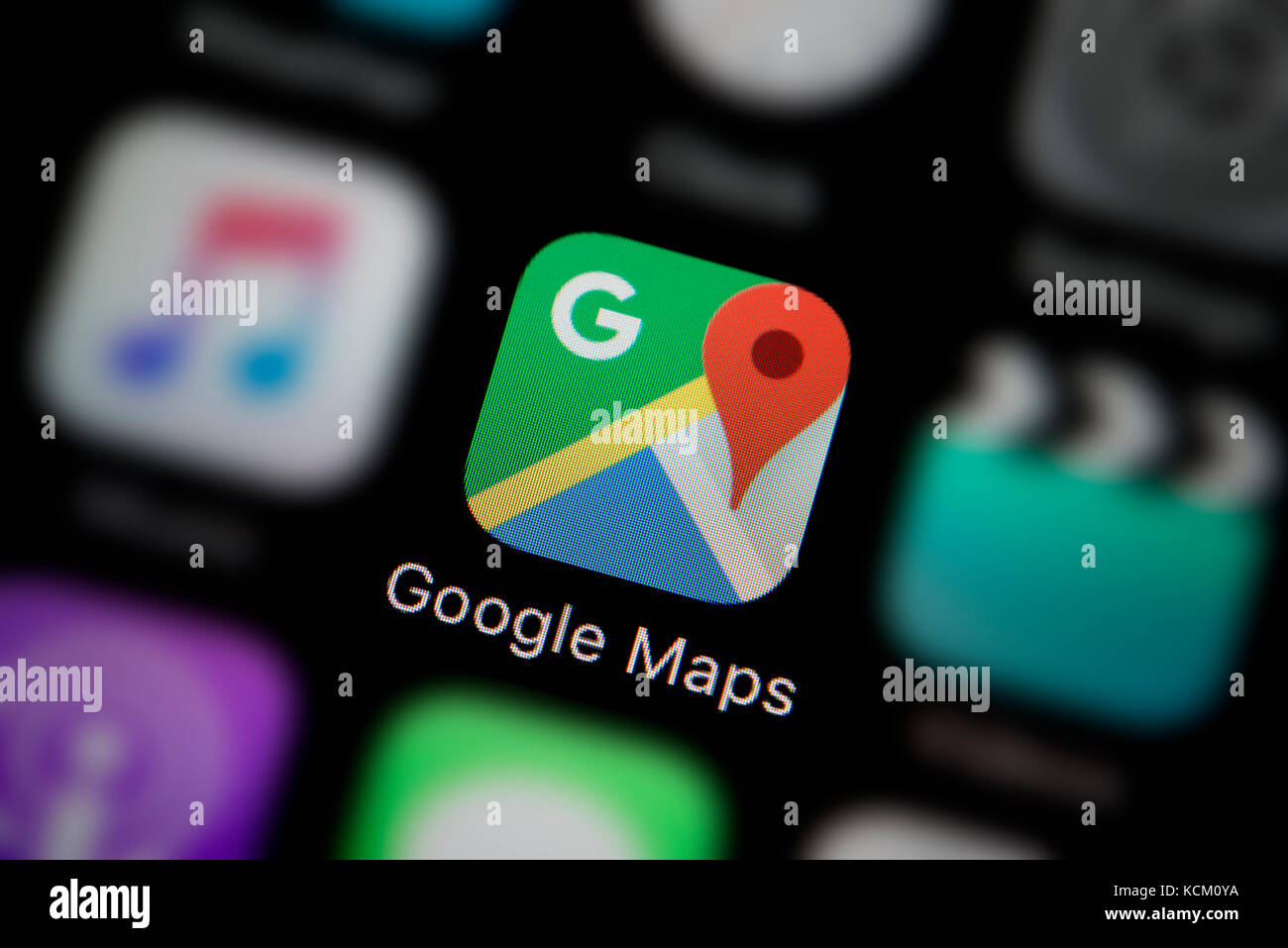 Una inquadratura ravvicinata del logo della società che rappresentano le mappe di Google app, come si vede sullo schermo di un telefono intelligente (solo uso editoriale) Foto Stock