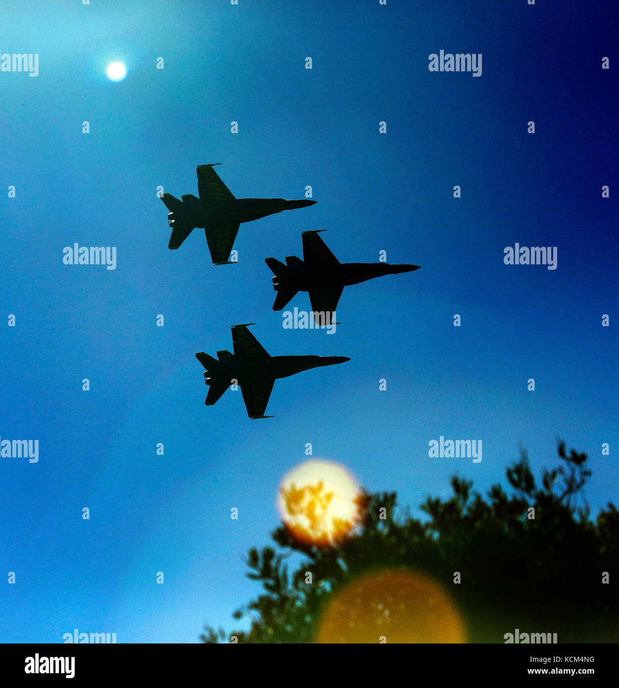 Blue Angels prendono il volo su San Francisco Foto Stock