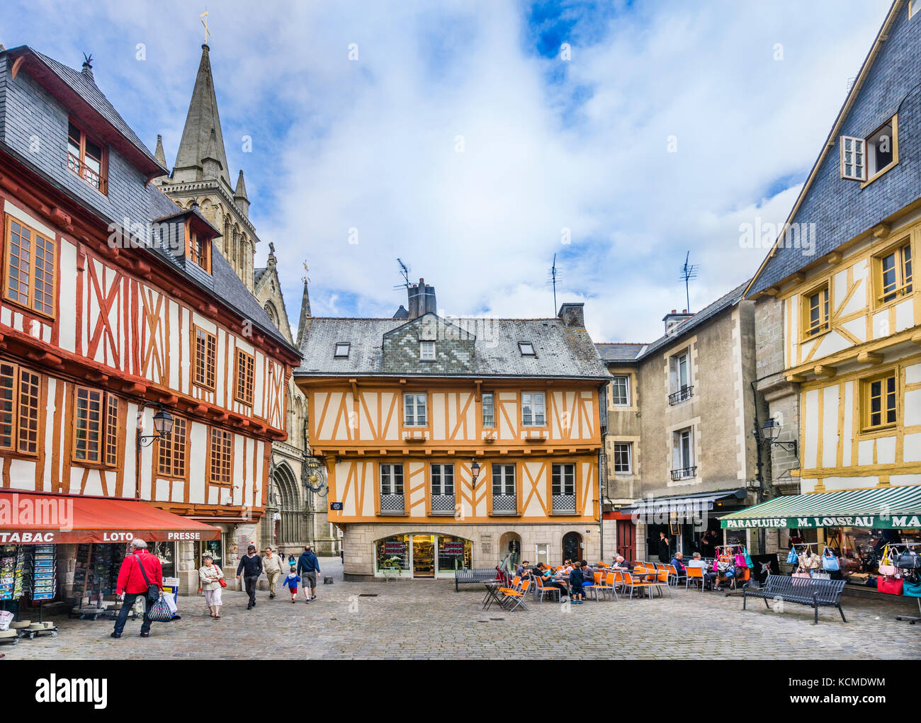Francia, Bretagna Morbihan, Vannes, antiche in legno case in luogo Henri IV Foto Stock