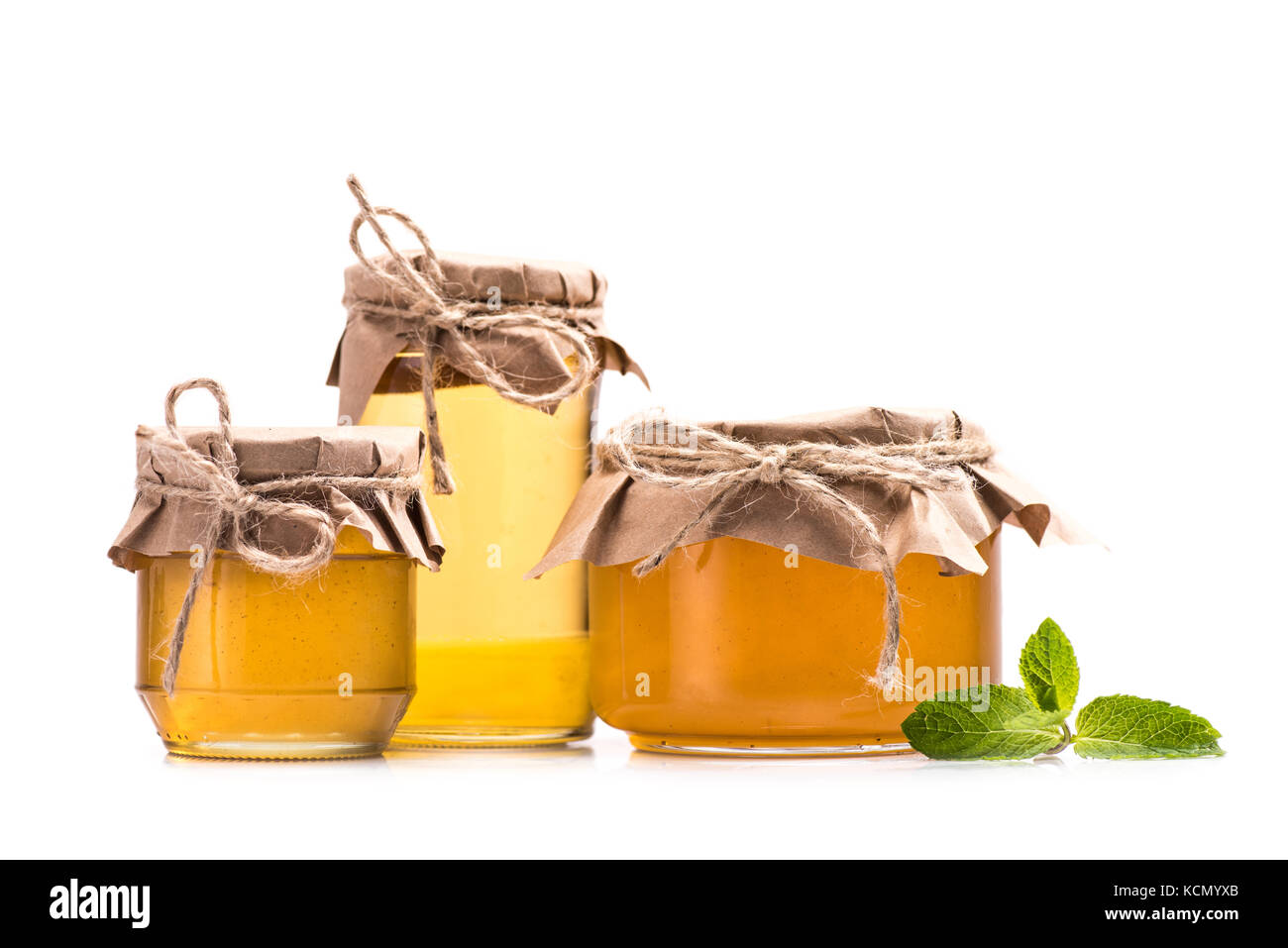 Miele di fresco in vasetti di vetro Foto Stock
