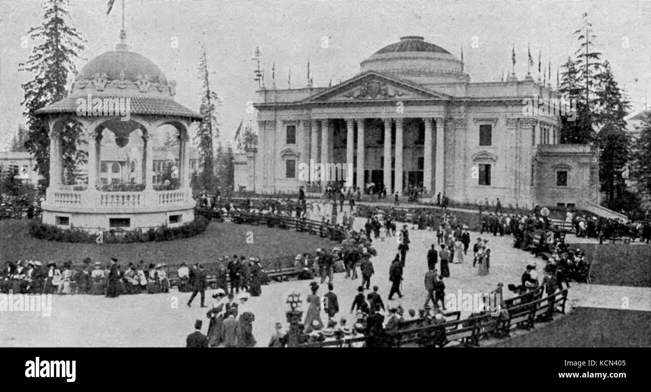 Alaska Yukon Pacific Exposition, Oregon State Building e band stand Foto Stock