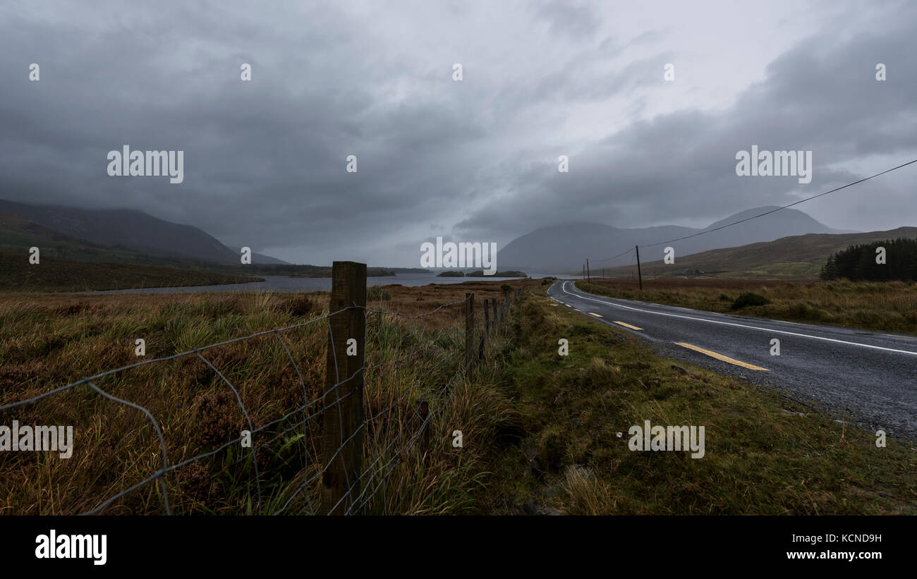 Le strade di Connemara Foto Stock