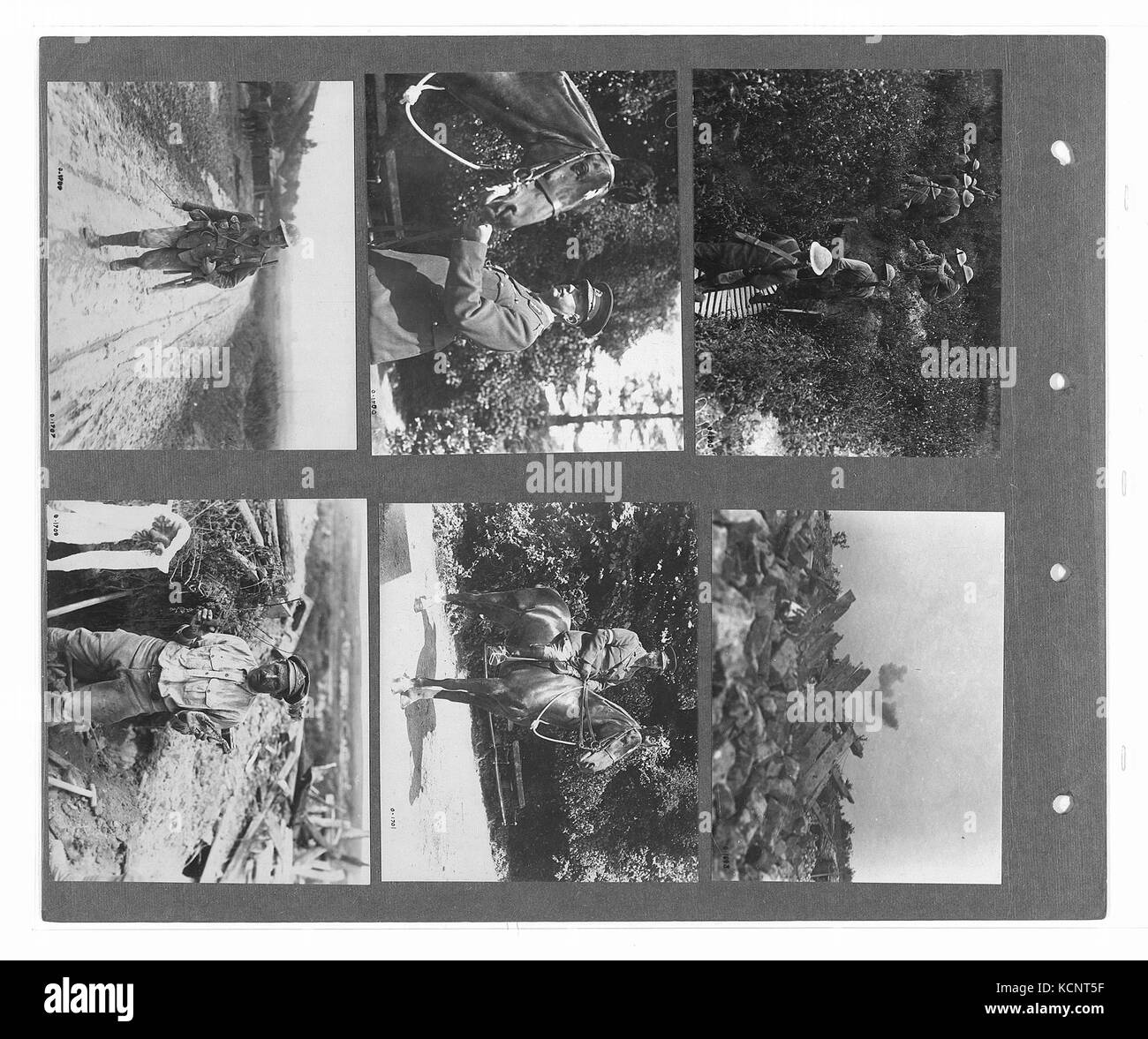 La collezione Canadian Official War Photographs include fotografie che documentano il coinvolgimento militare del Canada in grandi conflitti. Queste immagini forniscono informazioni sulle esperienze in tempo di guerra e sulla storia militare canadese. Foto Stock