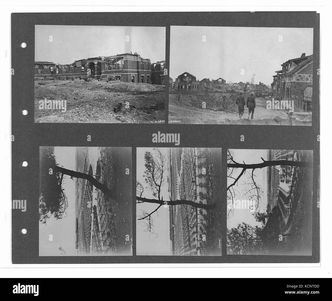Questa fotografia della collezione Canadian Official War Photographs cattura un momento cruciale durante la guerra, documentando il coinvolgimento del Canada nei conflitti globali. Foto Stock