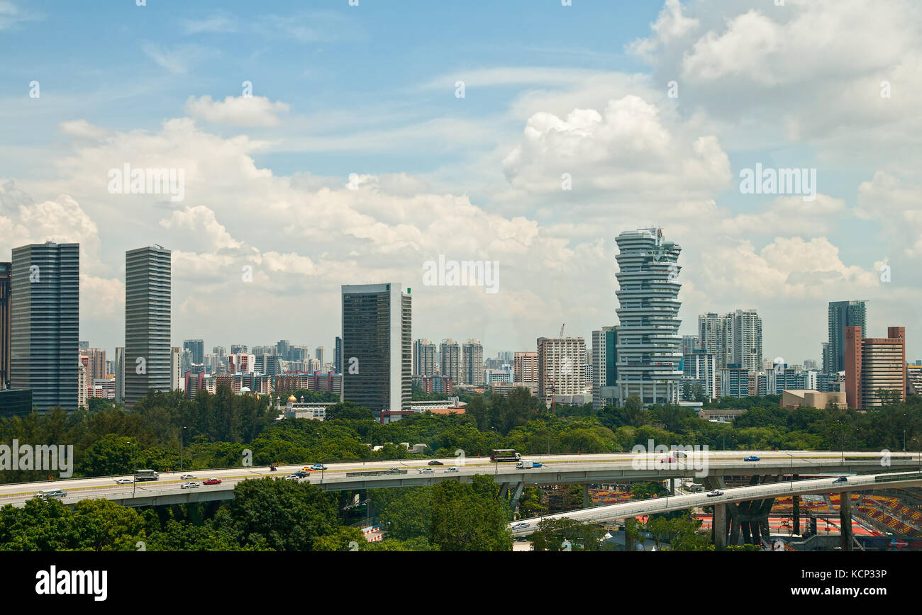 Nuovi edifici moderni vicino al centro storico di Singapore Foto Stock