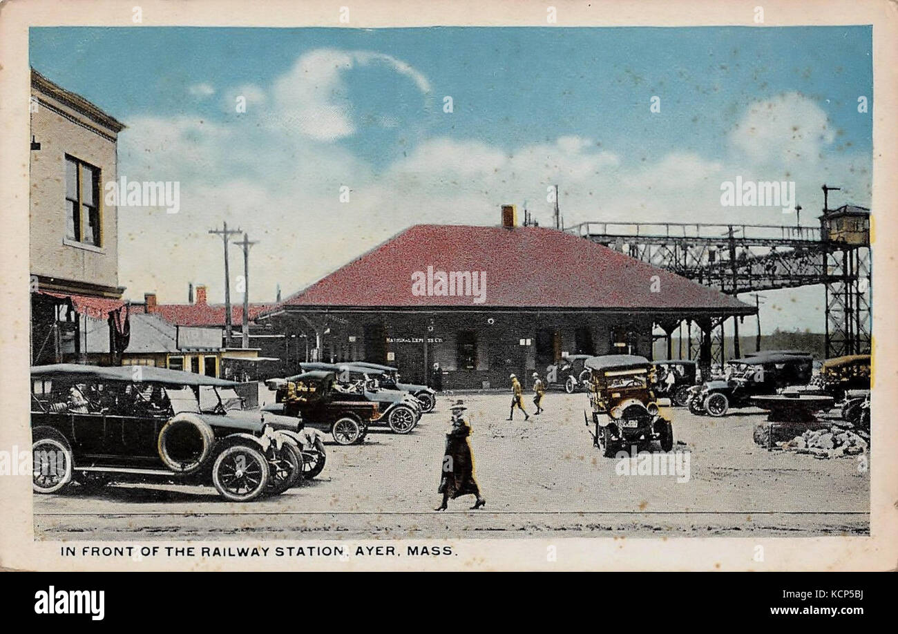 Ayer stazione dalla strada principale cartolina Foto Stock