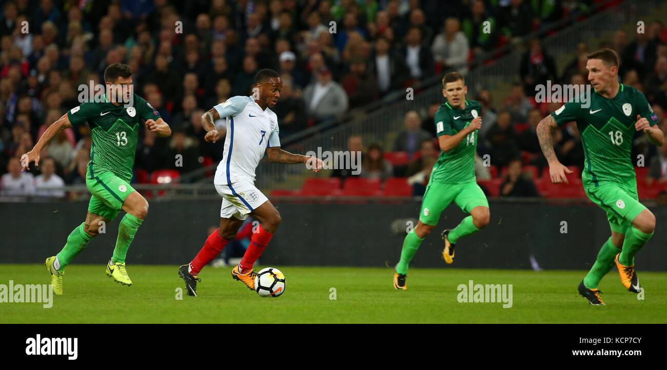 Raheem Sterling di Inghilterra durante la Coppa del Mondo FIFA Qualifier match tra Inghilterra e Slovenia allo Stadio di Wembley a Londra. 05 Ott 2017 Foto Stock