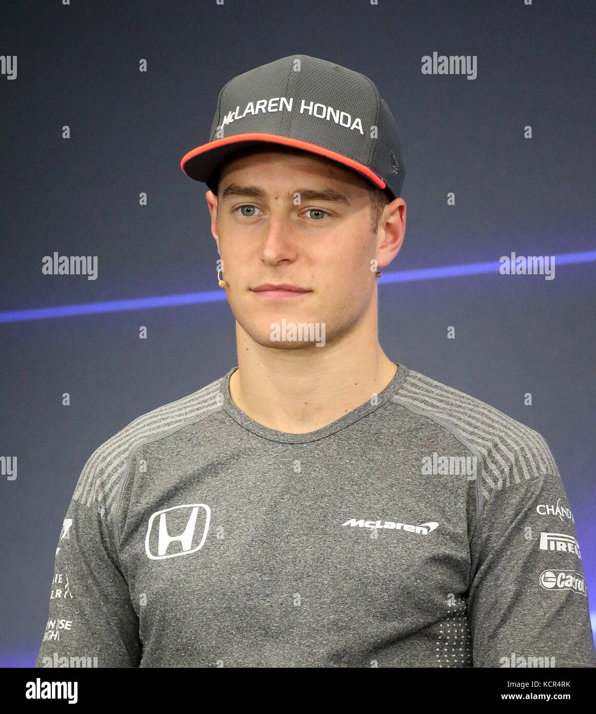 Suzuka, Giappone. 5 ottobre 2017. 05.10.2017, Suzuka International Racing Course, Suzuka, 2017 FORMULA 1 JAPANESE GRAND PRIX , 06. - 08.10.2017 , im Bild Pressekonferenz: Stoffel Vandoorne (BEL#2), McLaren Honda Formula 1 Team, Valtteri Bottas (fin#77), Mercedes AMG Petronas Formula One Team, Pascal Wehrlein (GER#94), Sauber F1 Team foto: Cronos/Hasan Bratic credito: Cronos/Alamy Live News Foto Stock