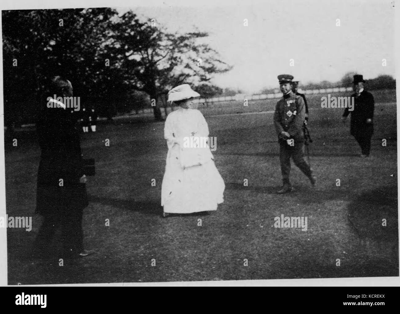 Edward VIII in Giappone 1922 Shinjuku Gyoen ndl 967729 46 Foto Stock