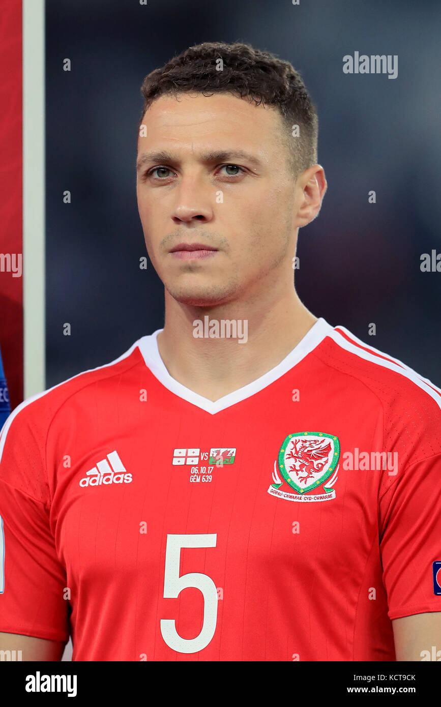 James Chester del Galles durante le Qualifiche della Coppa del mondo FIFA 2018, partita del gruppo D alla Boris Paichadze Dinamo Arena di Tbilisi. PREMERE ASSOCIAZIONE foto. Data immagine: Venerdì 6 ottobre 2017. Scopri la storia della Pennsylvania SOCCER Georgia. Il credito fotografico dovrebbe essere: Tim Goode/PA Wire. . Foto Stock