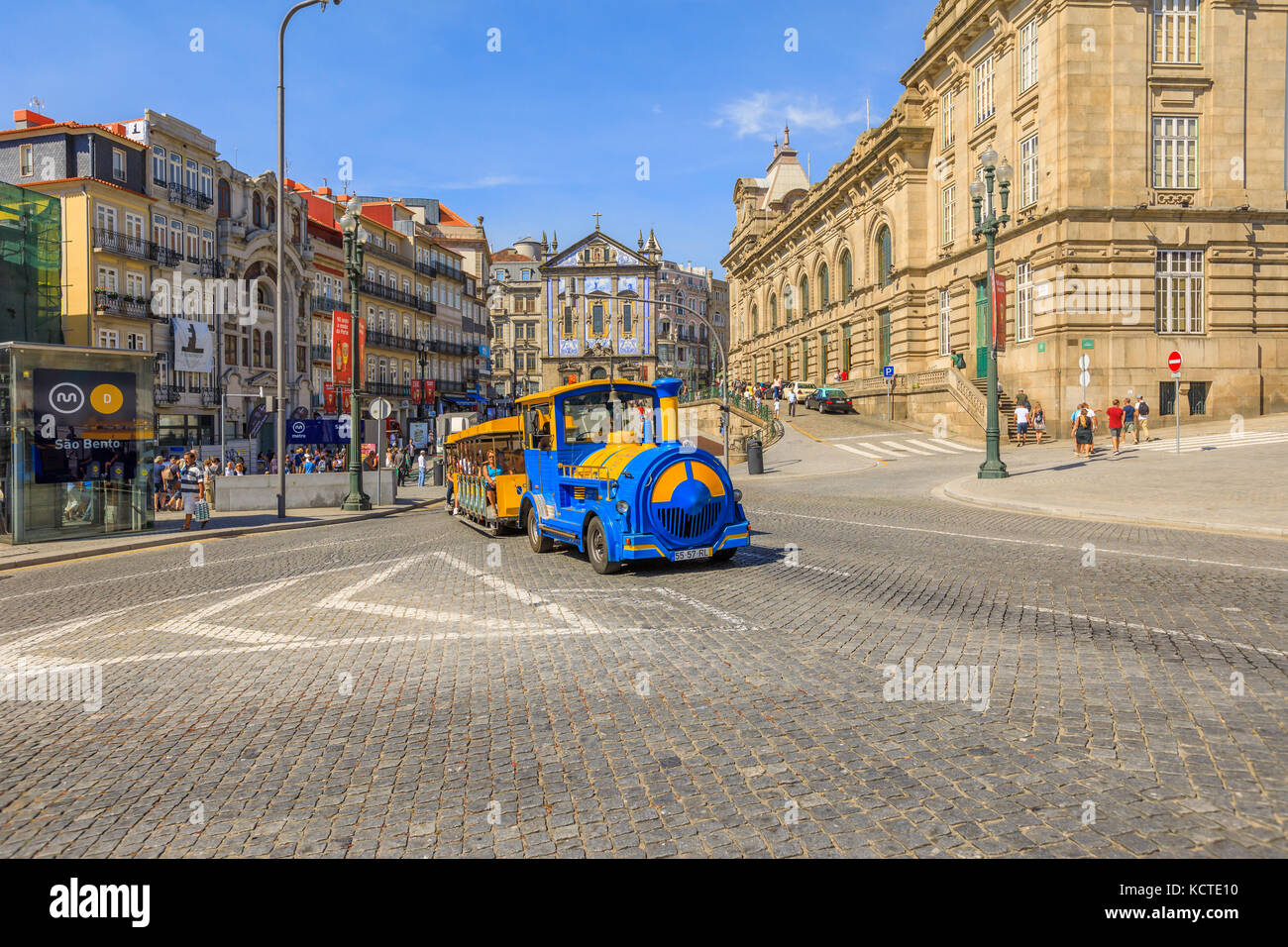 Almeida Garrett Square Oporto Foto Stock