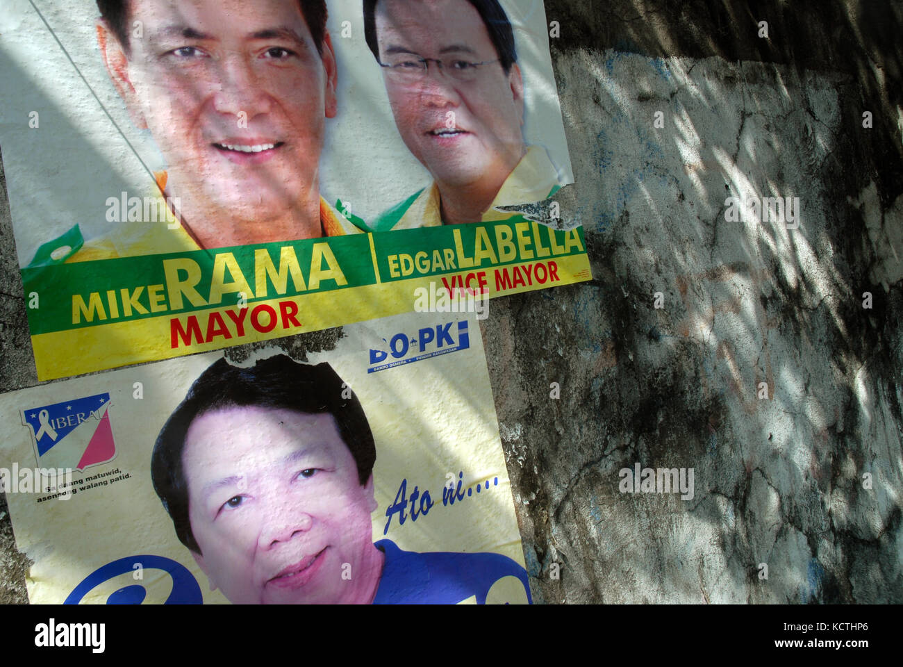 I manifesti politici per il 2016 le elezioni nelle Filippine, Cebu. Foto Stock