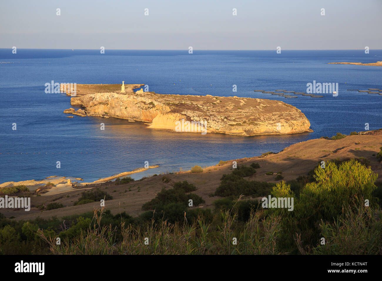 San Paolo isola con la statua di san Paolo nel tardo pomeriggio Foto Stock