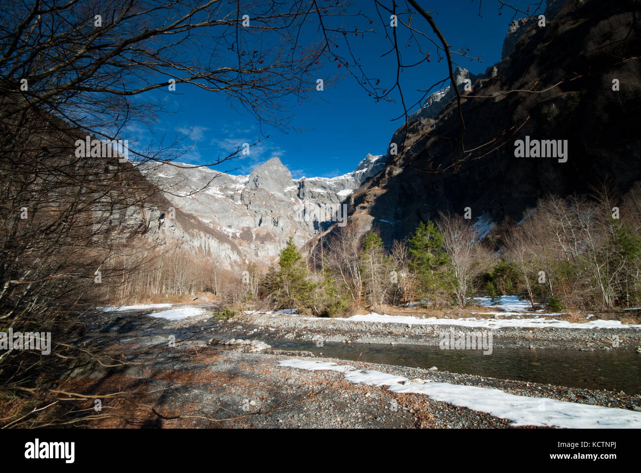 Tour de St-Hubert alla testa della Valle le Giffre, Sixt Fer A Cheval, Alpi francesi, Francia Foto Stock