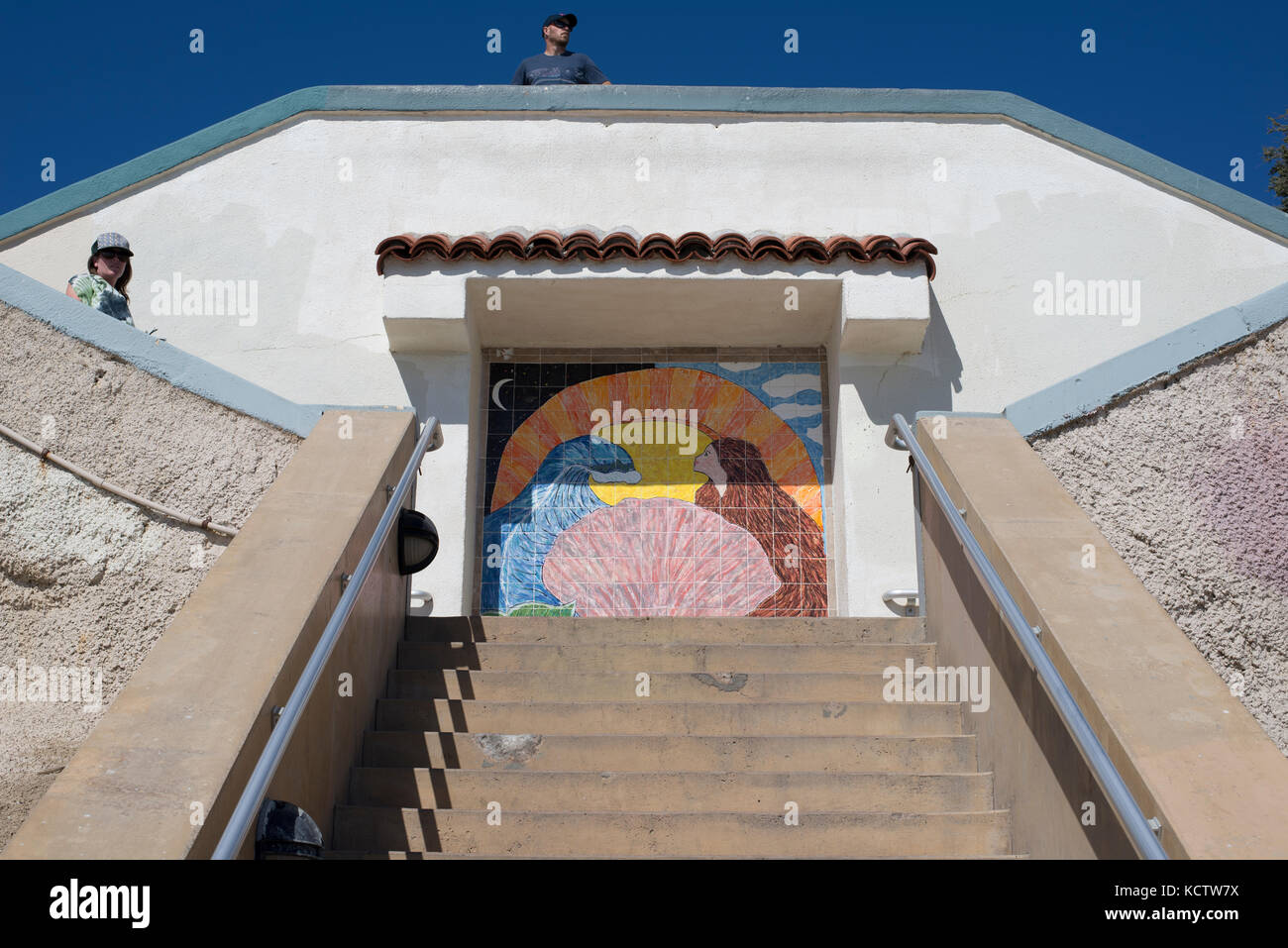 Gradini in pietra spiaggia murale. Encinitas, California, Stati Uniti d'America. Foto Stock