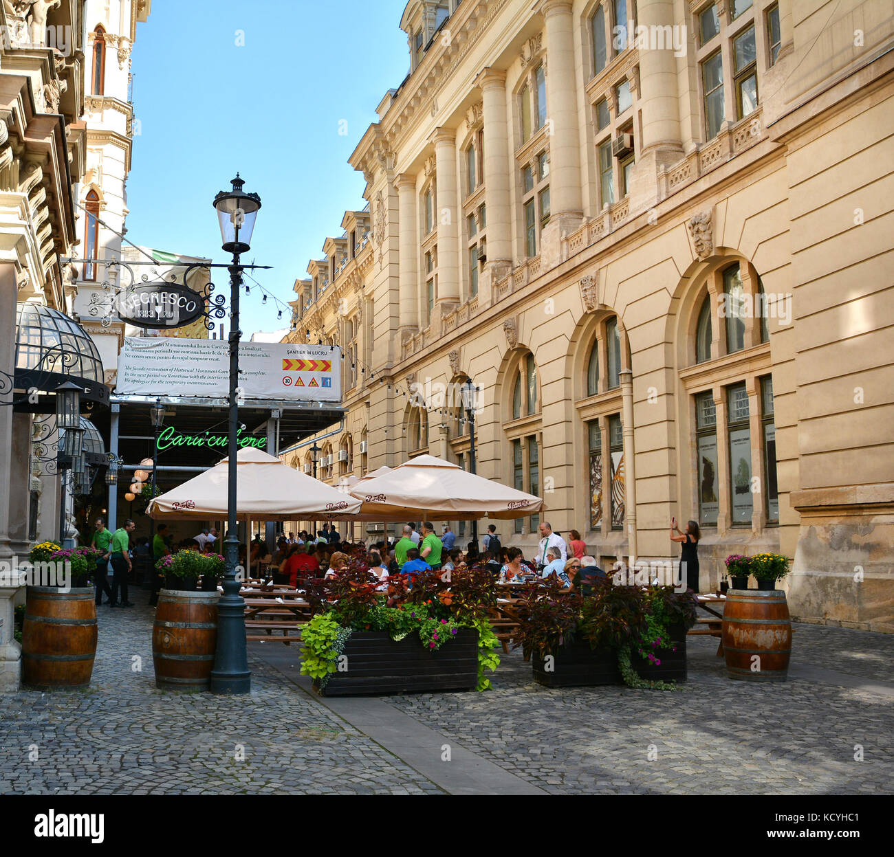 Il carro di birra -' caru cu bere ristorante sulla strada stavropoleus ,città vecchia di Bucarest, Romania. Foto Stock
