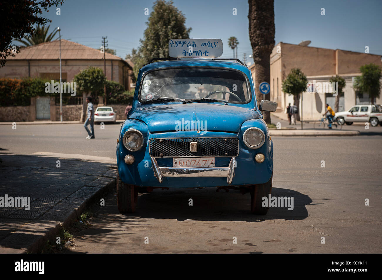 Auto-école dans les rues d'Asmara. Février 2013. Scuola auto per le strade di Asmara. Febbraio 2013. Foto Stock