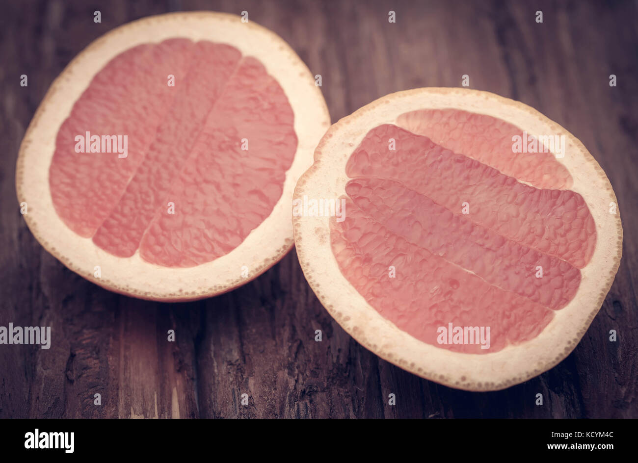 Pompelmo organico sulla superficie testurizzata Foto Stock