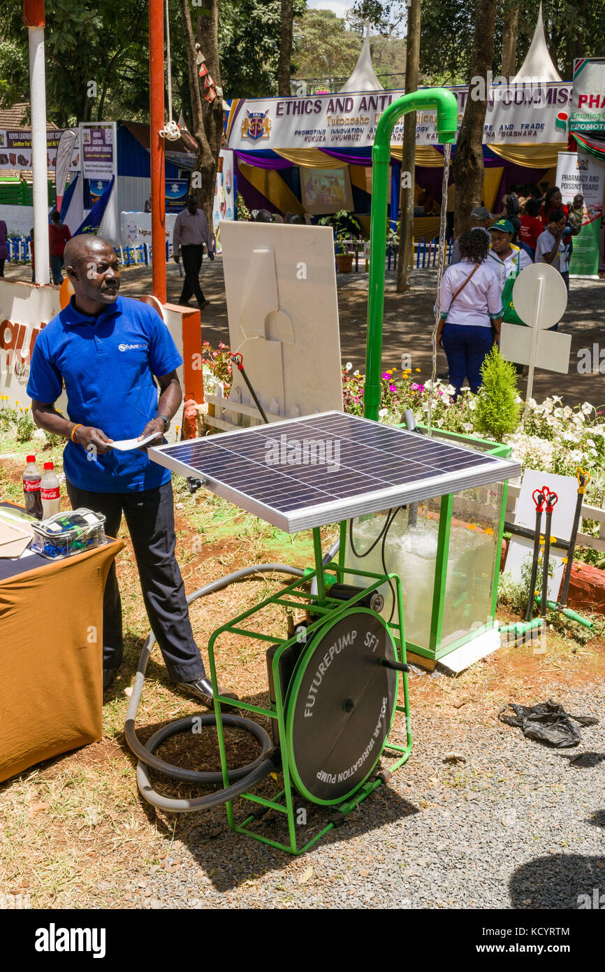 Futurepump alimentati a energia solare di acqua pompa di irrigazione presentano, Nairobi Fiera Internazionale, Kenya Foto Stock