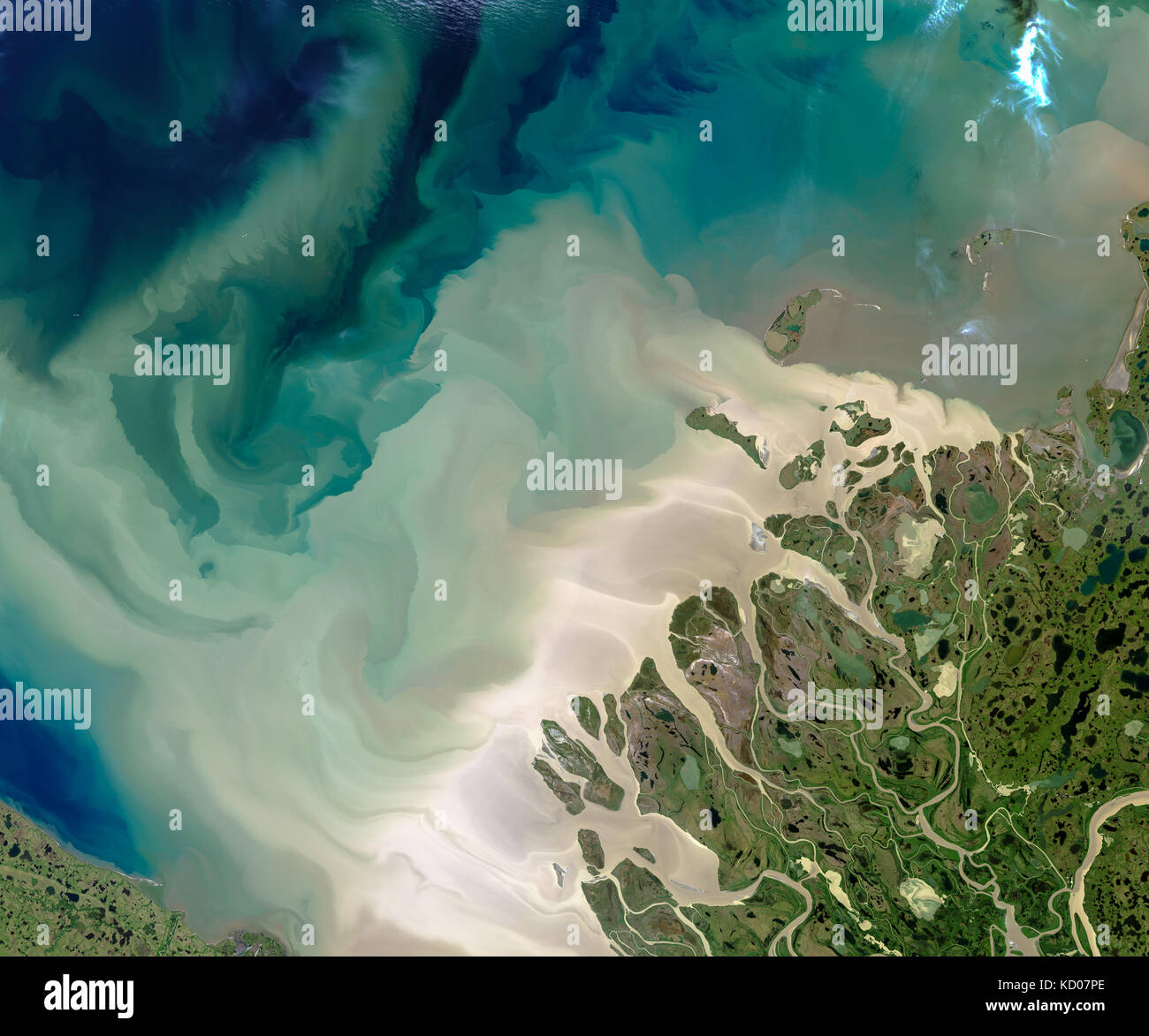 Immagine satellitare del Mackenzie delta del fiume e Beaufort Sea, STATI UNITI D'AMERICA Foto Stock