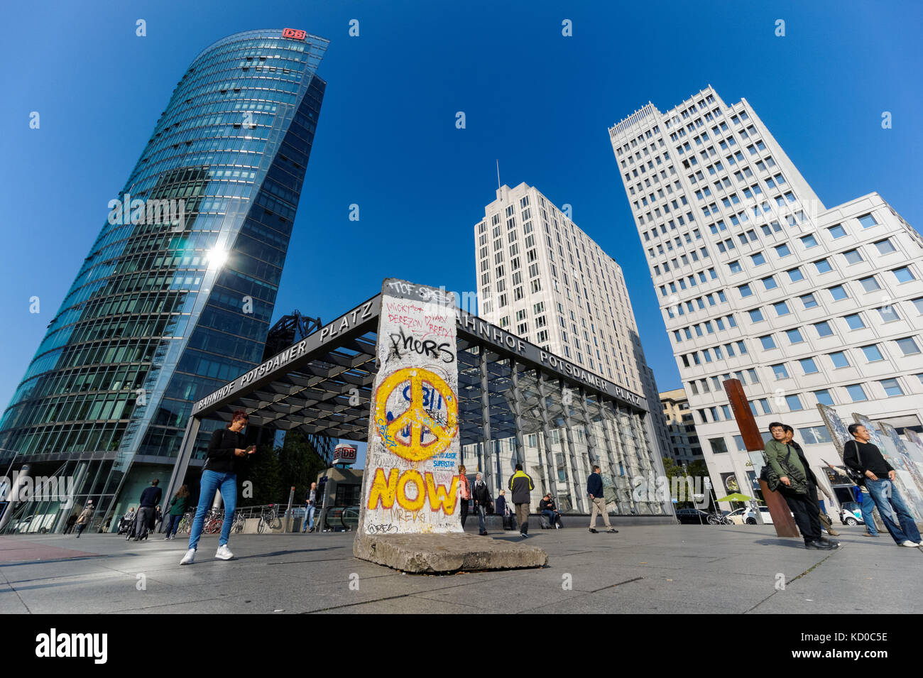 Sezioni originali del muro di Berlino a Potsdamer Platz a Berlino, Germania Foto Stock