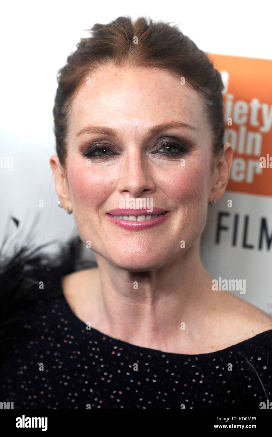 Julianne Moore assiste il 'wonderstruck' premiere durante il cinquantacinquesimo new york film festival di Alice Tully Hall il 7 ottobre 2017 in New York City. Foto Stock